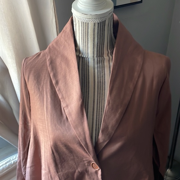 Ruti Linen Alanna Tailored Jacket - Picture 2 of 7